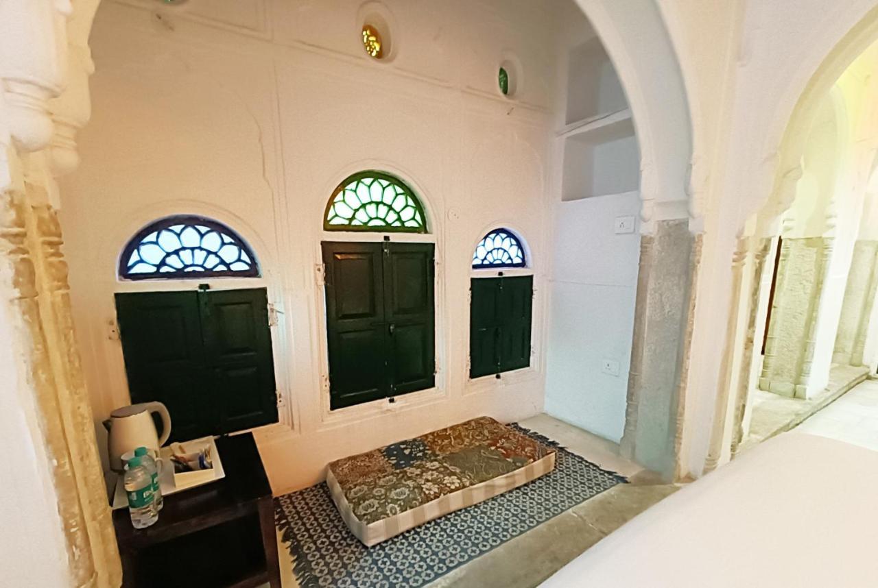 Отель Bloom Boutique - Chelon Haveli Джапур Экстерьер фото